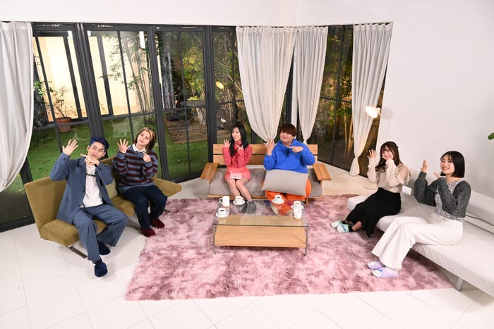 (左から)西洸人、松田迅、パパラピーズ、白倉真珠、新山もあ(提供写真)