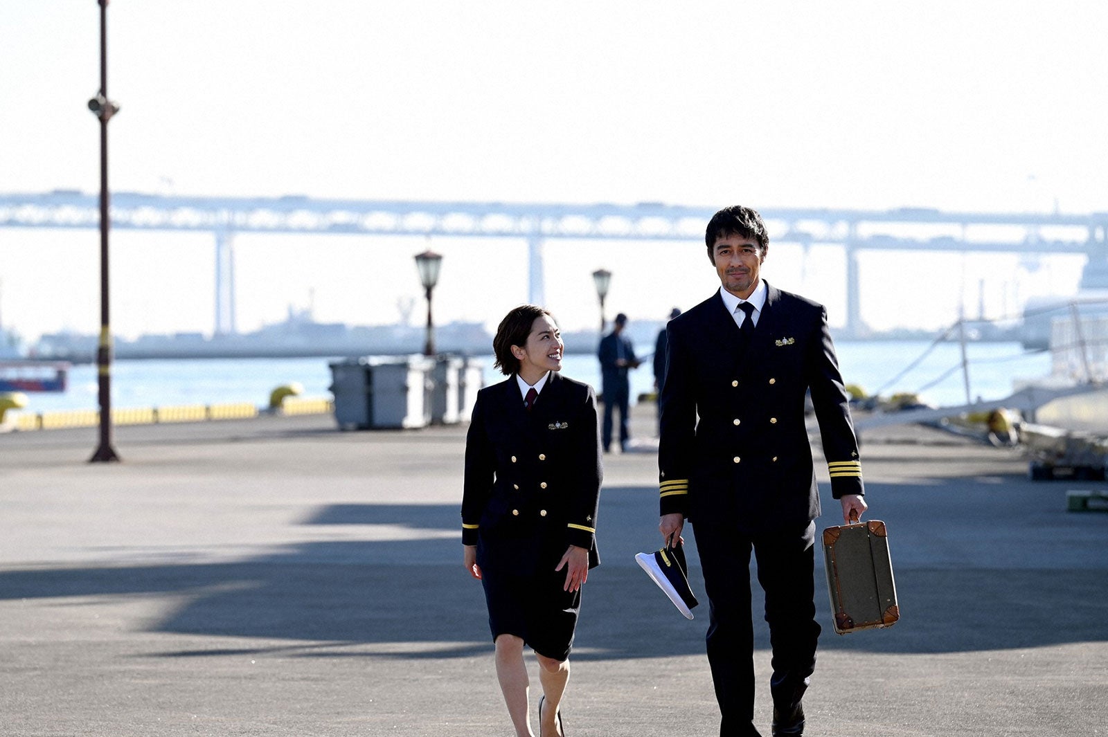 中村アン、阿部寛／「DCU」第1話より（C）TBS 