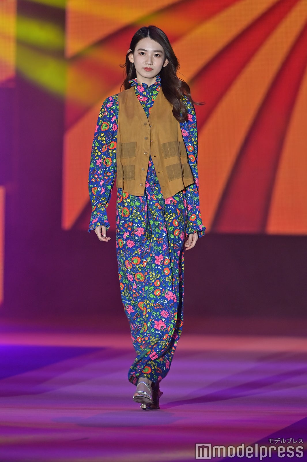 （C）モデルプレス