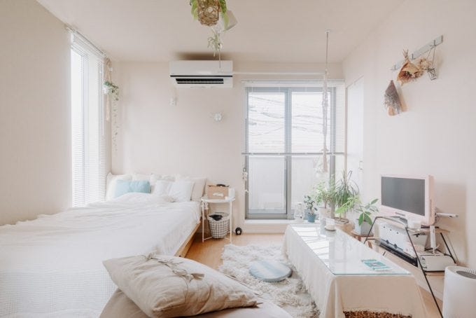 リラックスできるおしゃれ部屋 ナチュラルリゾートインテリアを作る3つのコツ モデルプレス リラックスできるおしゃれ部屋 ナチュラルリゾートインテリアを作る3つのコツ モデルプレス