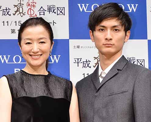鈴木京香&高良健吾が相思相愛 互いの印象を明かす