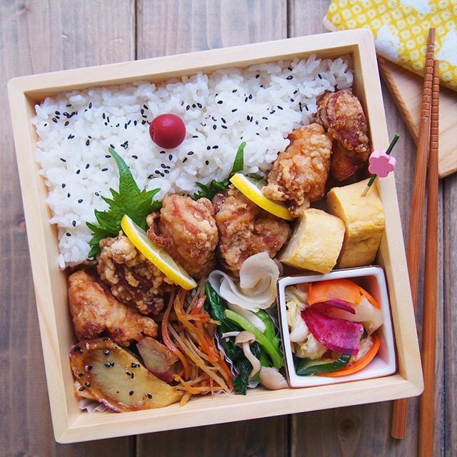 深いお弁当箱の詰め方特集 美味しそうな見栄えにするコツを一挙ご紹介 モデルプレス 深いお弁当箱の詰め方特集 美味しそうな見栄えにするコツを一挙ご紹介 モデルプレス