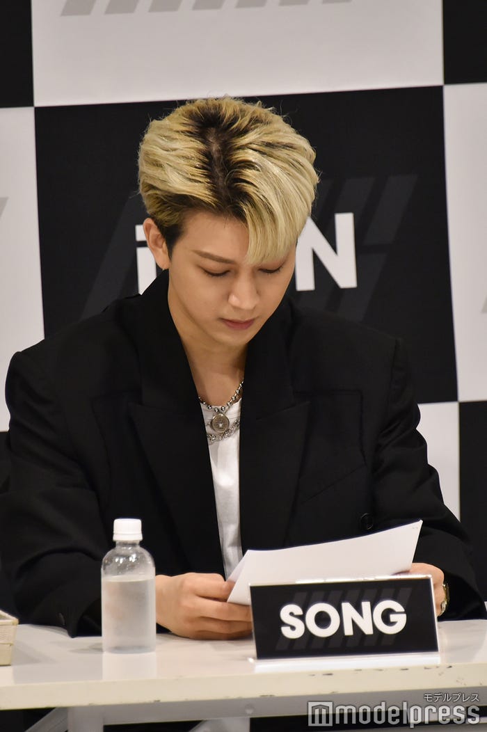 SONG(C)モデルプレス