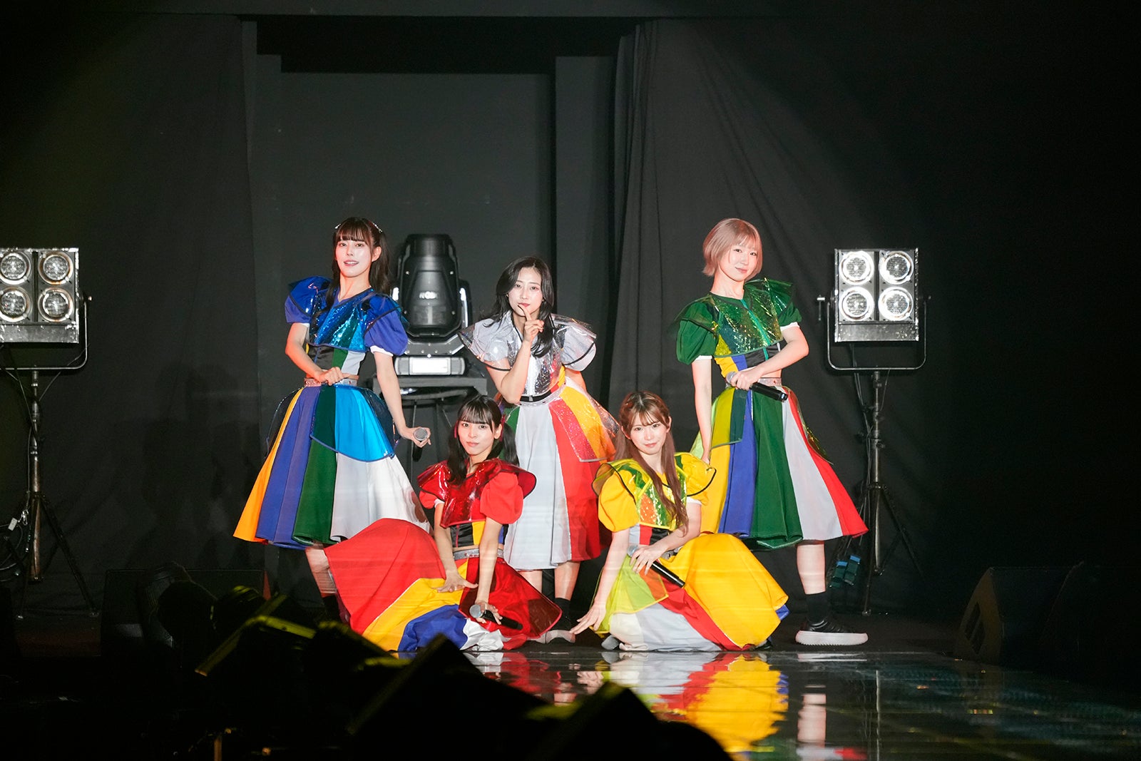 豆柴の大群（提供写真）