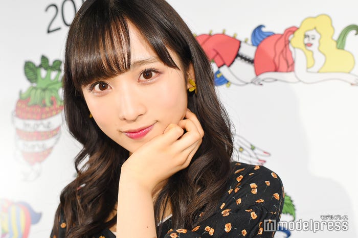ヘアチェンジ前の小栗有以(C)モデルプレス