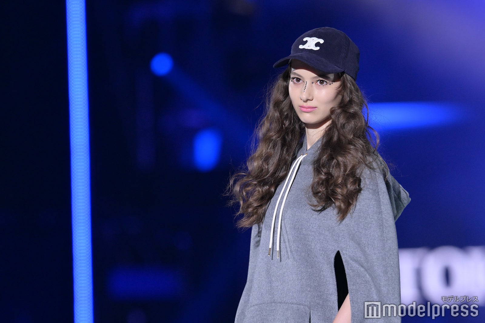 （C）モデルプレス