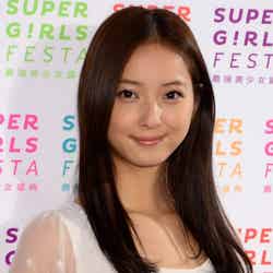 「SUPER GIRLS FESTA～最強美少女盛典～」に出演した佐々木希