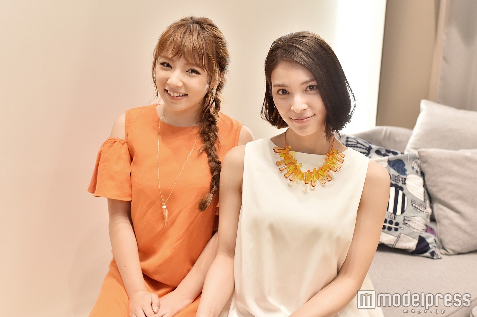 野呂佳代、秋元才加（C）モデルプレス