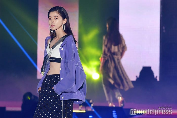 朝比奈彩 (C)モデルプレス