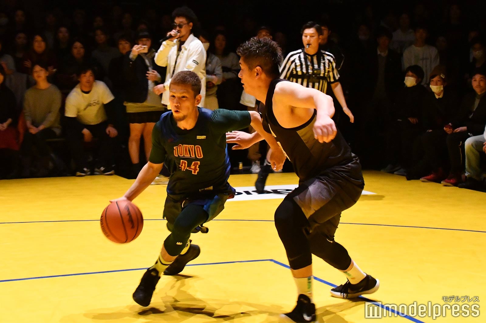 試合の様子 （C）モデルプレス