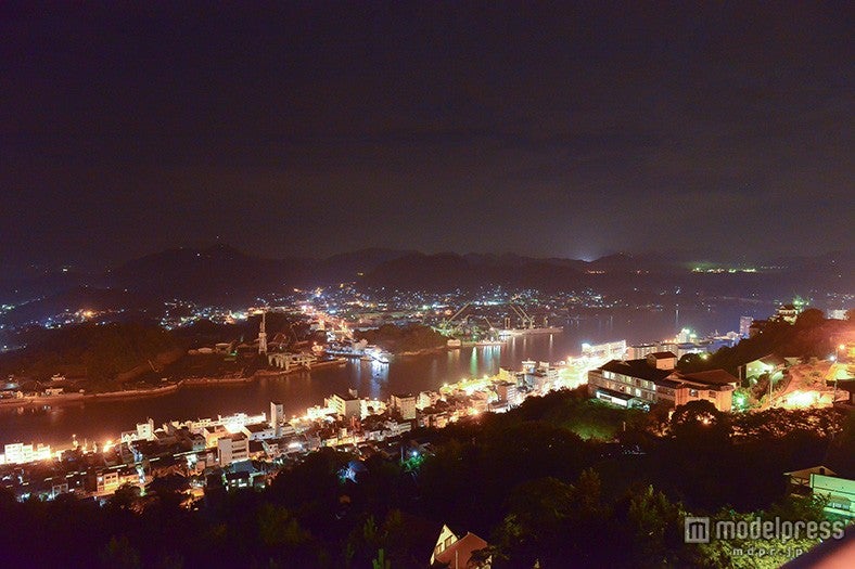 高台から見渡す瀬戸内の夜景に感動