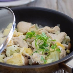材料をぽんぽん入れるだけ!簡単&ヘルシーなフライパンでつくる「重ね蒸しおかず」4選