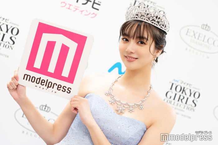 新川優愛 (C)モデルプレス