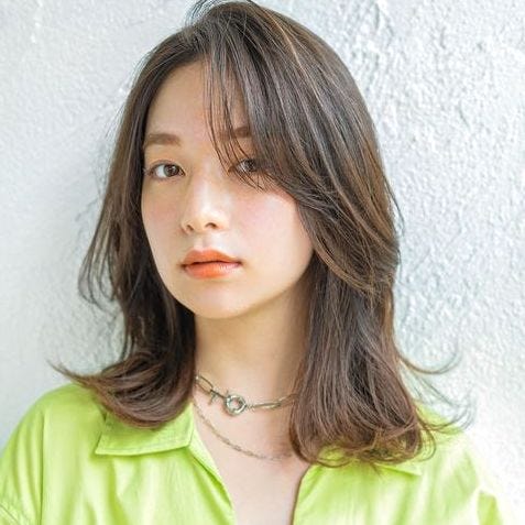 22年夏おすすめのミディアムヘア15選 結んでも下ろしても可愛いトレンドの髪型 モデルプレス 22年夏おすすめのミディアムヘア15選 結んでも下ろしても可愛いトレンドの髪型 モデルプレス