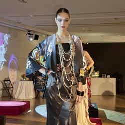 「YUMI KATSURA PARIS 2012 コレクション“YUZEN TODAY”」