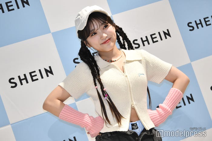 矢吹奈子(C)モデルプレス