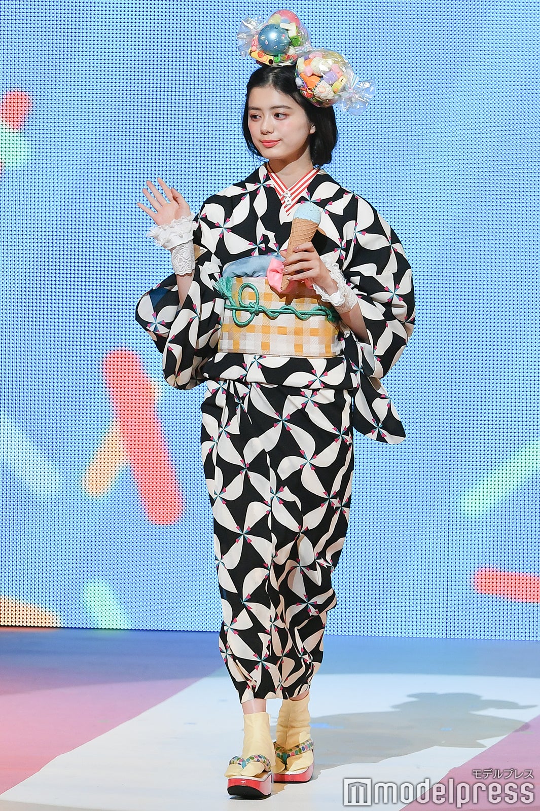 紺野彩夏（C）モデルプレス: