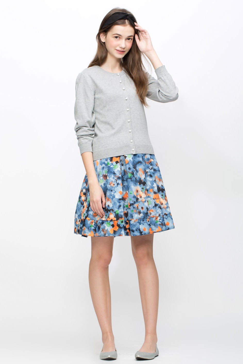 パールボタンカーディガン「riana」6,728円（税込）