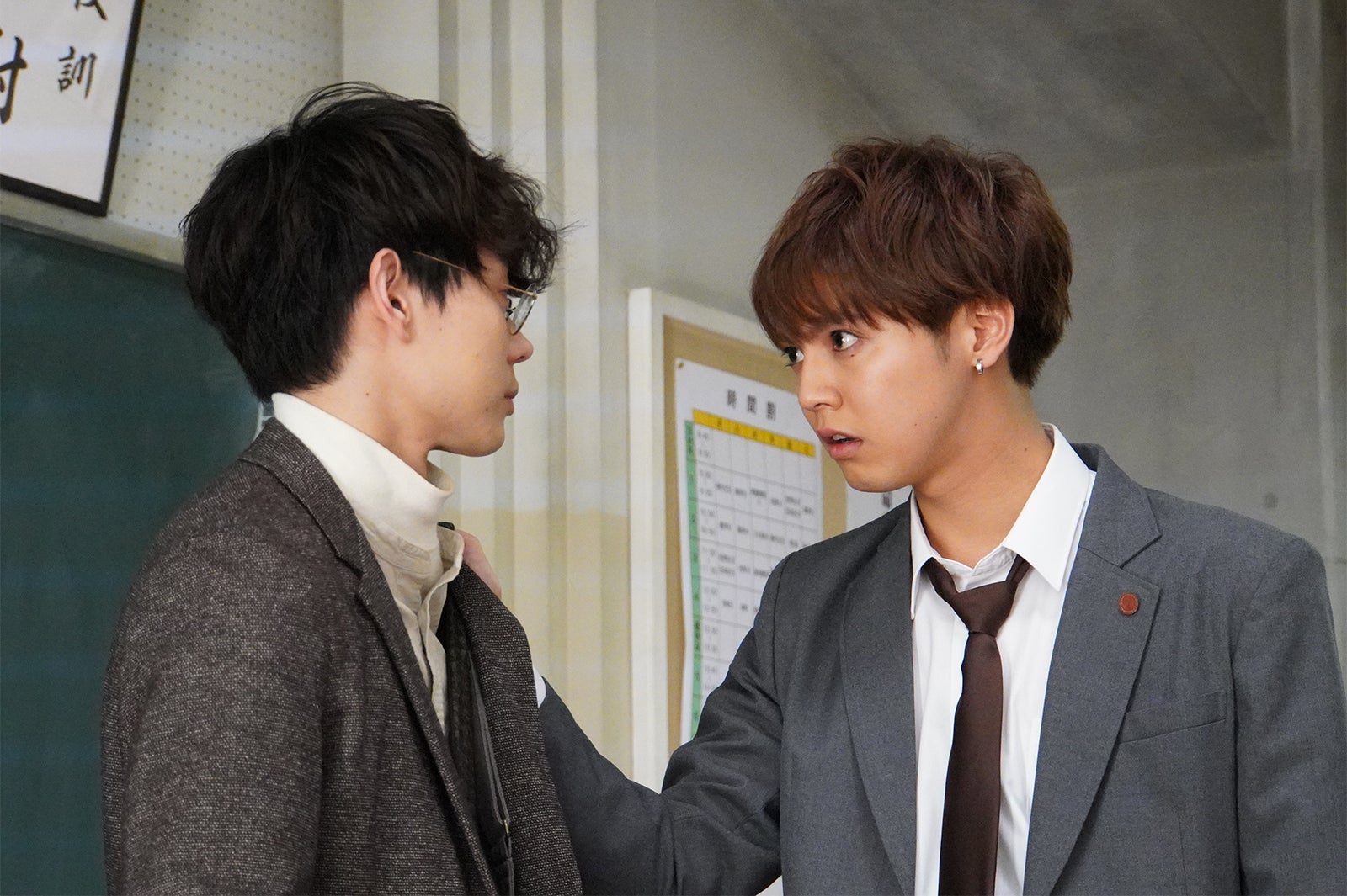 菅田将暉、片寄涼太／「3年A組 ―今から皆さんは、人質です―」第1話より（C）日本テレビ