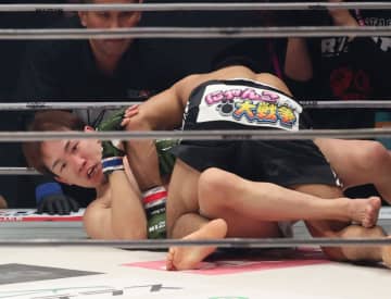 壮絶TKO負けの朝倉未来、現役続行に意欲「まだ見たいという人がいるなら戦います」眼窩底骨折で「選手続けるなら手術」も「まだまだこんなもんじゃないことをみせたい」