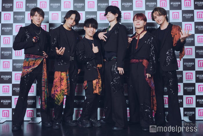 (左から)まりん、カナタ、ハネル、芝健、まさと、なおや/アナタシア(C)モデルプレス