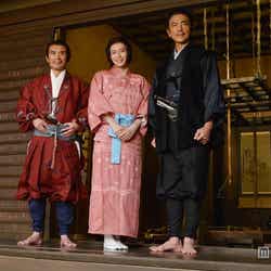 岡田准一とともに大河ドラマ「軍師官兵衛」スタジオクランクイン記者会見に出席した(左より)片岡鶴太郎、中谷美紀、柴田恭兵