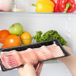 たったひと手間で劇的変化 お肉を柔らかく 旨味たっぷりに冷蔵保存する技 モデルプレス