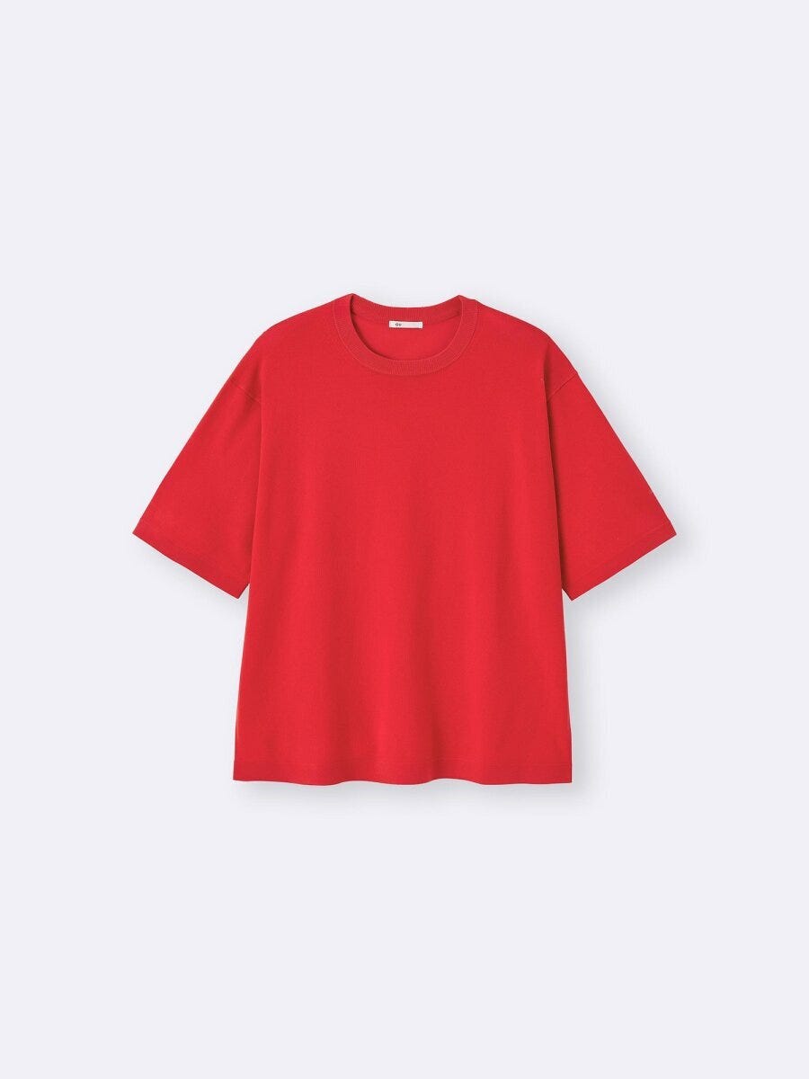 鮮やかな赤色のウォッシャブルニットTシャツ 鮮やかな赤色のウォッシャブルニットTシャツ