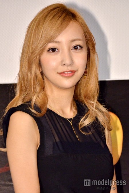 板野友美、AKB48在籍時のメンバー間競争を明かす