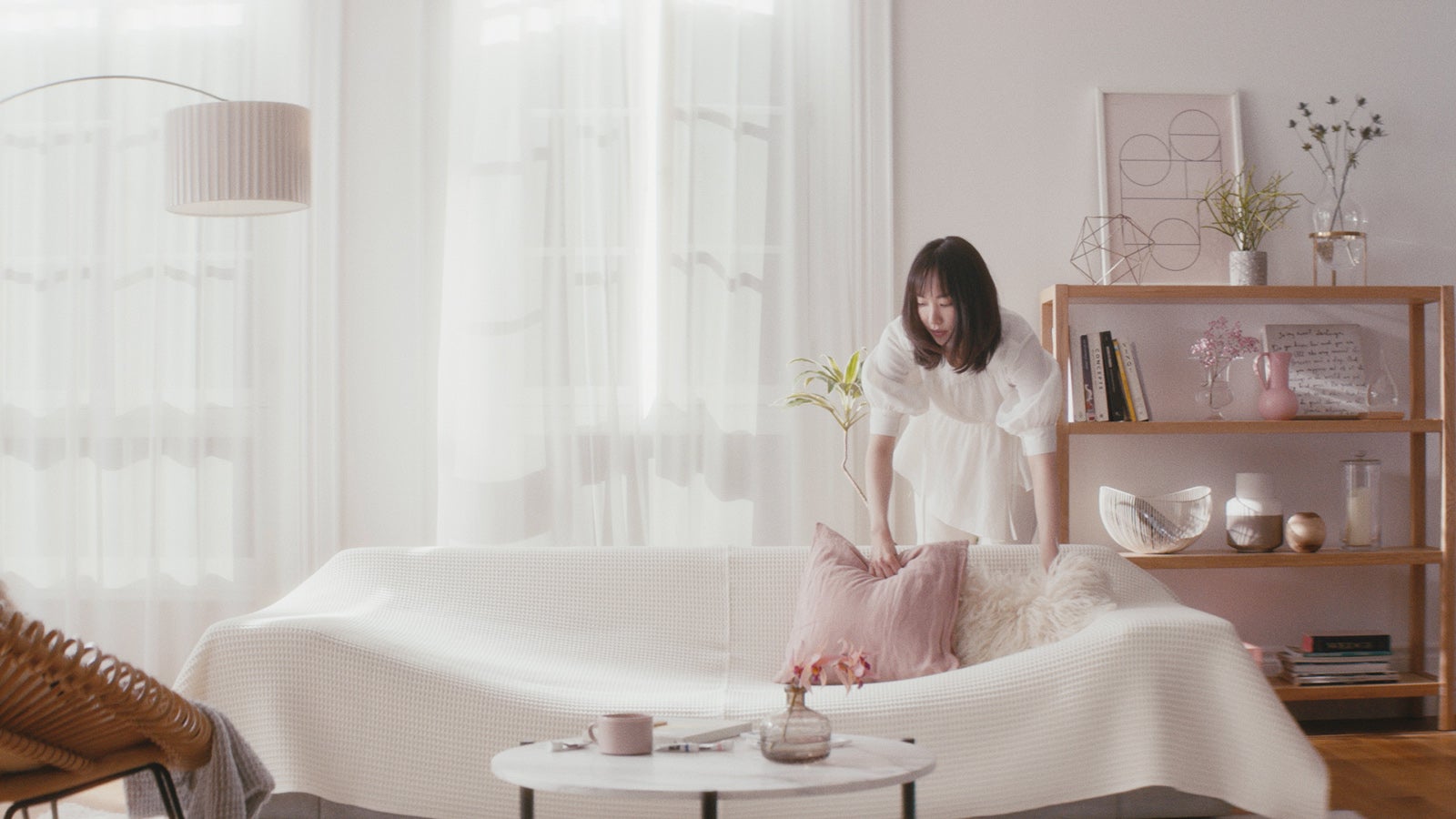 新垣結衣「コンシーラー」篇より（提供写真）