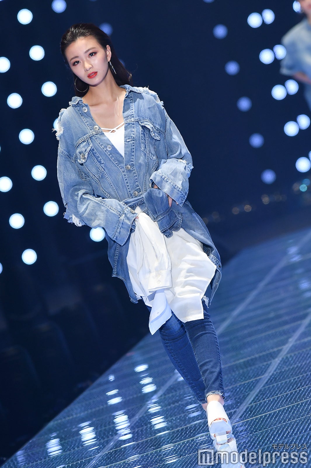 岡崎紗絵（C）モデルプレス