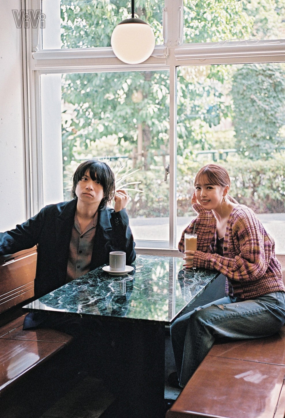 尾崎世界観、藤田ニコル （画像提供：講談社）