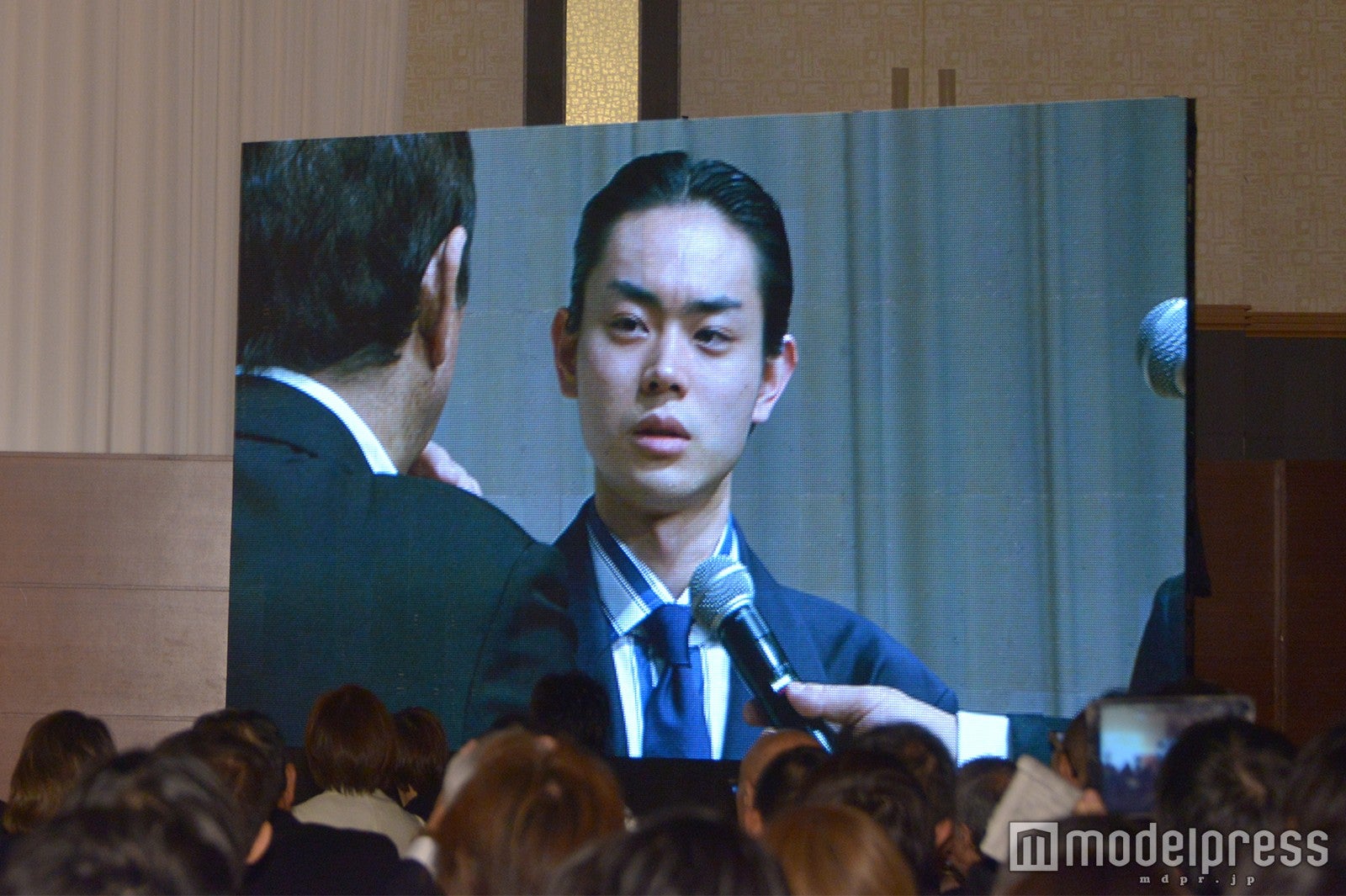 （C）モデルプレス