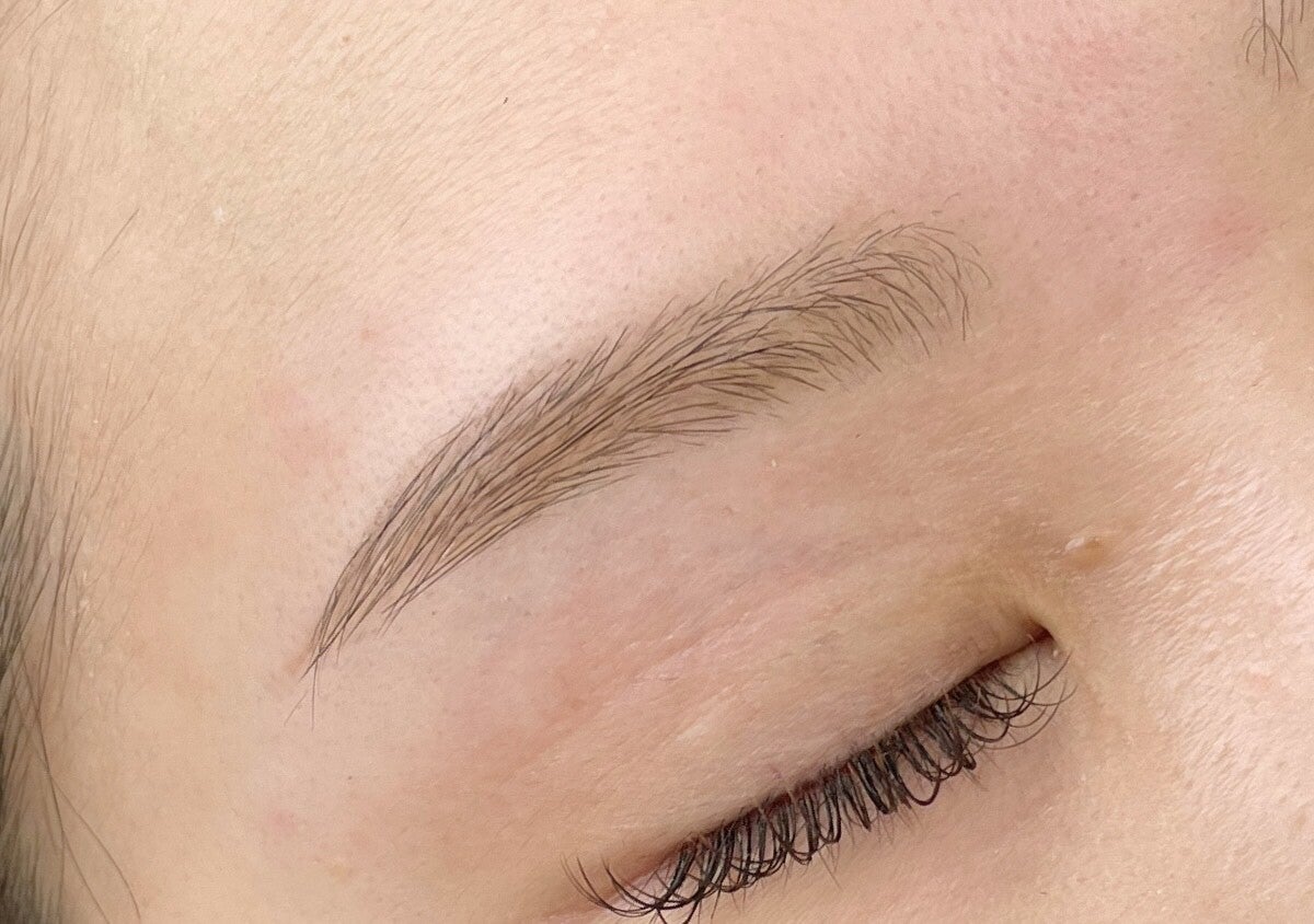 濃い眉さん必見！眉の存在感を薄める今っぽ忘れ眉の作り方