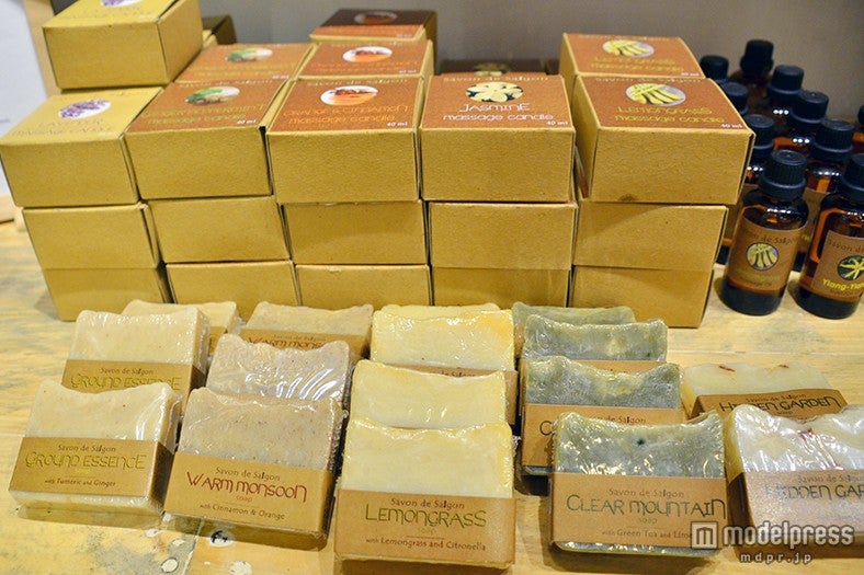 レロイ通りのカフェ＆ショップ「Cocobox（ココボックス）」／ベトナムの植物由来の成分を使った石けんと美容オイル