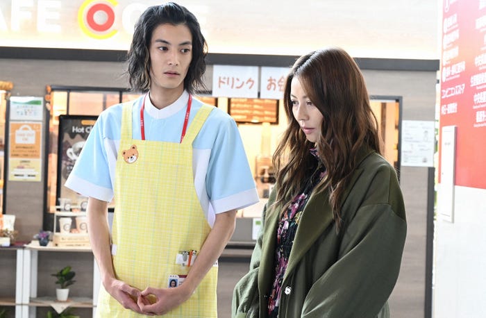 渡邊圭祐、香里奈/「恋はつづくよどこまでも」第9話より(C)TBS