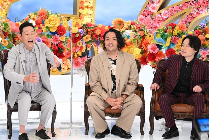 東野幸治、盛山晋太郎、リリー(C)テレビ朝日