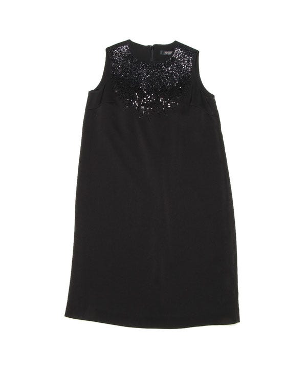 スパンコール付きサテンドレス「VANILLA CoUTURE」39,000円(税抜)/画像提供:DOUBLE STANDARD CLOTHING Night