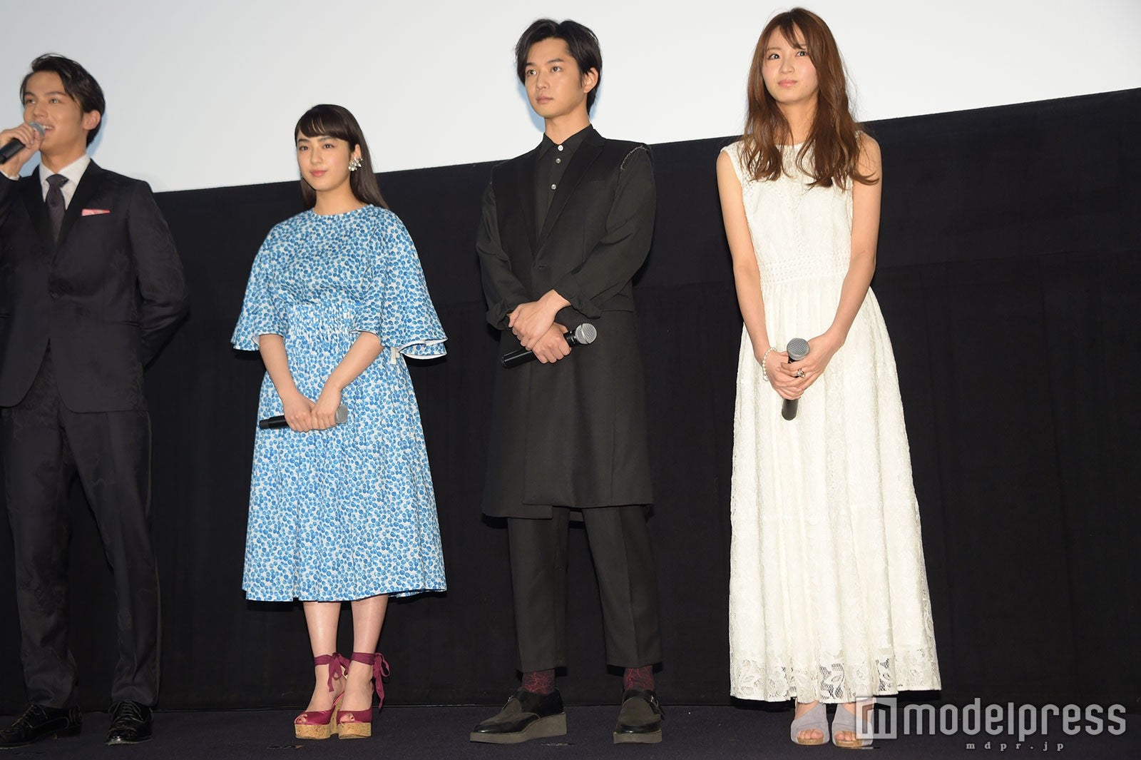 （左から）平祐奈、千葉雄大、岡崎紗絵 （C）モデルプレス
