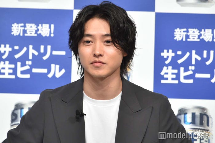 山崎賢人 (C)モデルプレス