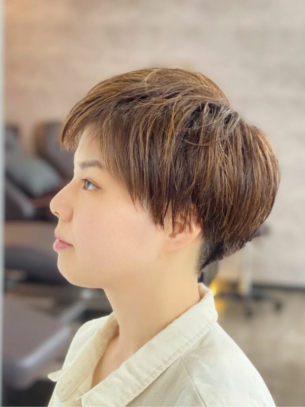 かっこいいのに色っぽい 刈り上げ おしゃれな女性が今注目の大人ヘアスタイル モデルプレス