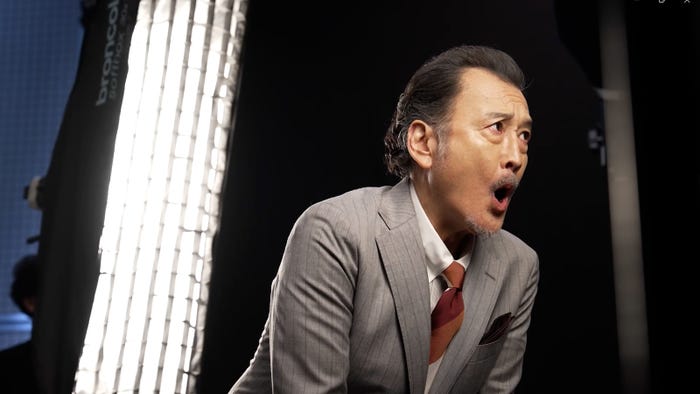 吉田鋼太郎/新TVCM「FAMIMA CAFE刷新うまさに驚け。」篇(提供写真)