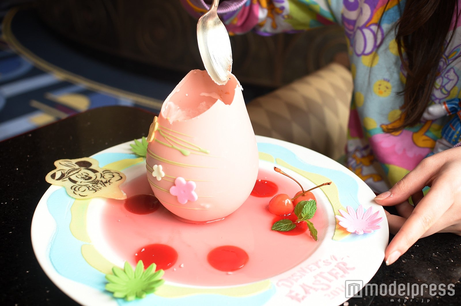 エッグ型のチョコレートが可愛い（C）モデルプレス