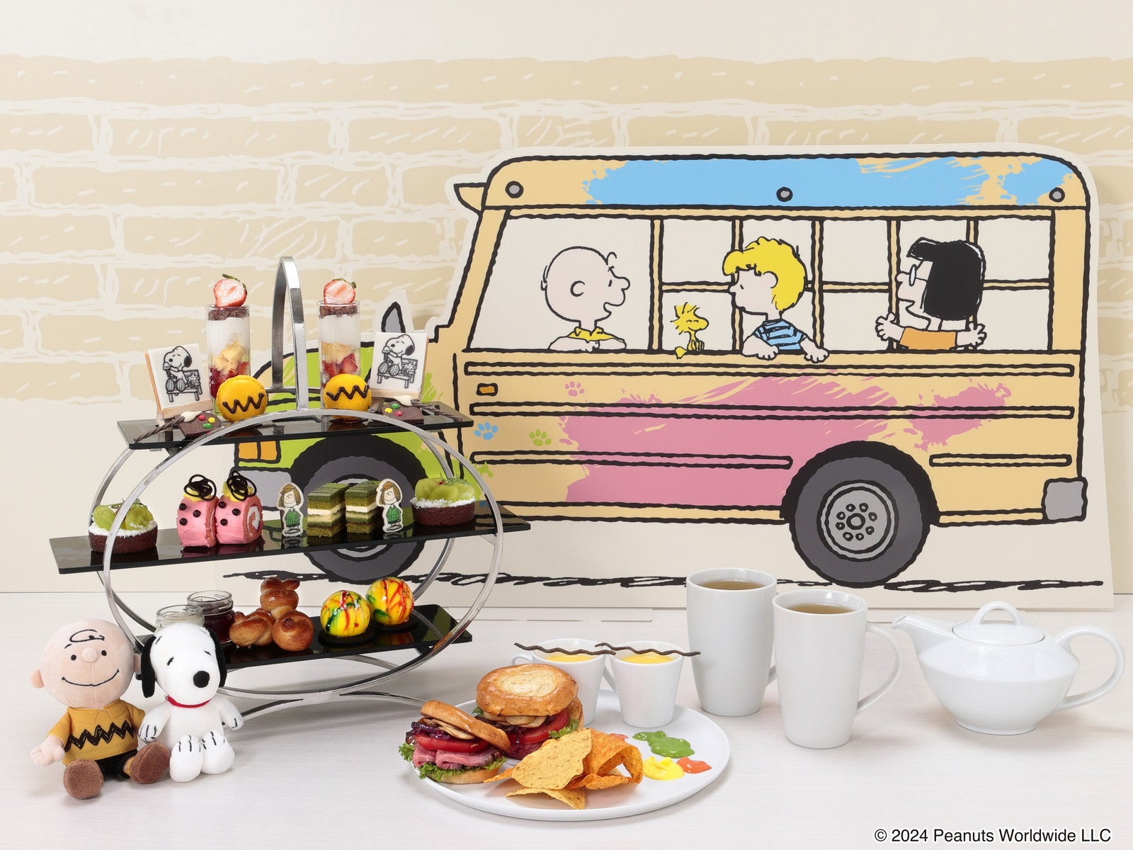 アフタヌーンティー「SNOOPY AUTUMN ART SCHOOL」5,600円も同時登場／提供画像