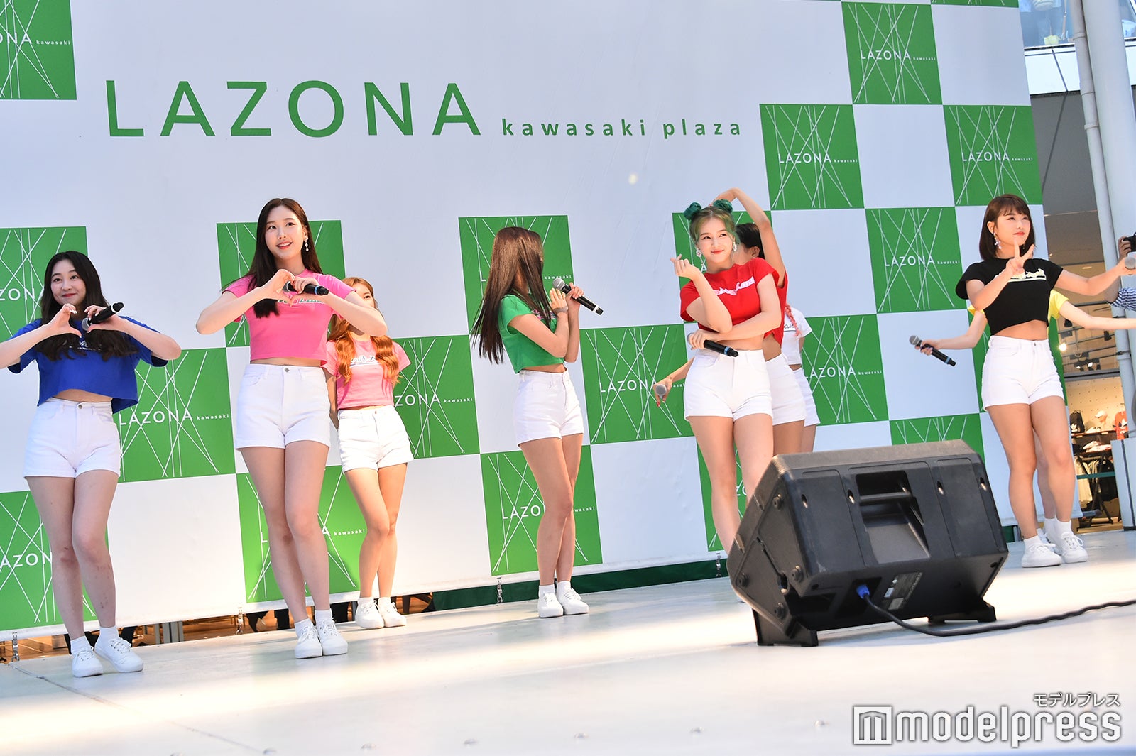 MOMOLAND（C）モデルプレス