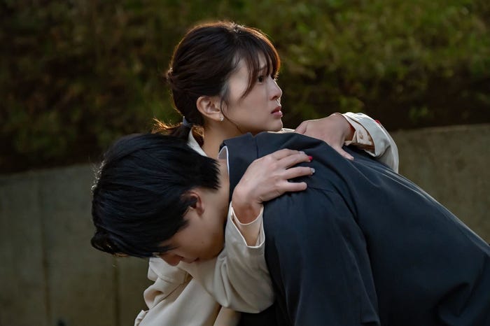 佐津川愛美、堀夏喜「サブスク不倫」最終話より(C)「サブスク不倫」製作委員会・MBS