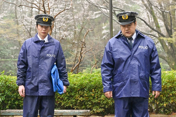 田中圭、小手伸也「unknown」第2話より(C)テレビ朝日