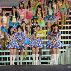 「24時間テレビ」とコラボしたAKB48／「AKB48 2013真夏のドームツアー～まだまだ、やらなきゃいけないことがある～」東京公演4日目より