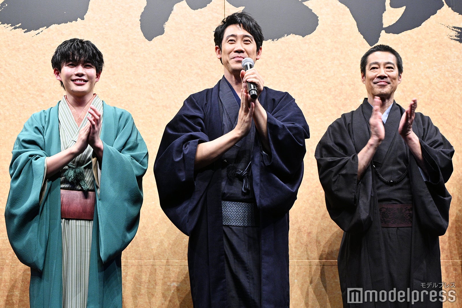 長尾謙杜、大泉洋、堤真一（C）モデルプレス