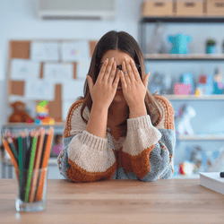 無意識に誘ってる 男性の理性を破壊する 女性の仕草 モデルプレス